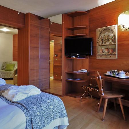 Hotel Mirage Κορτίνα Ντ' Αμπέτσο Εξωτερικό φωτογραφία
