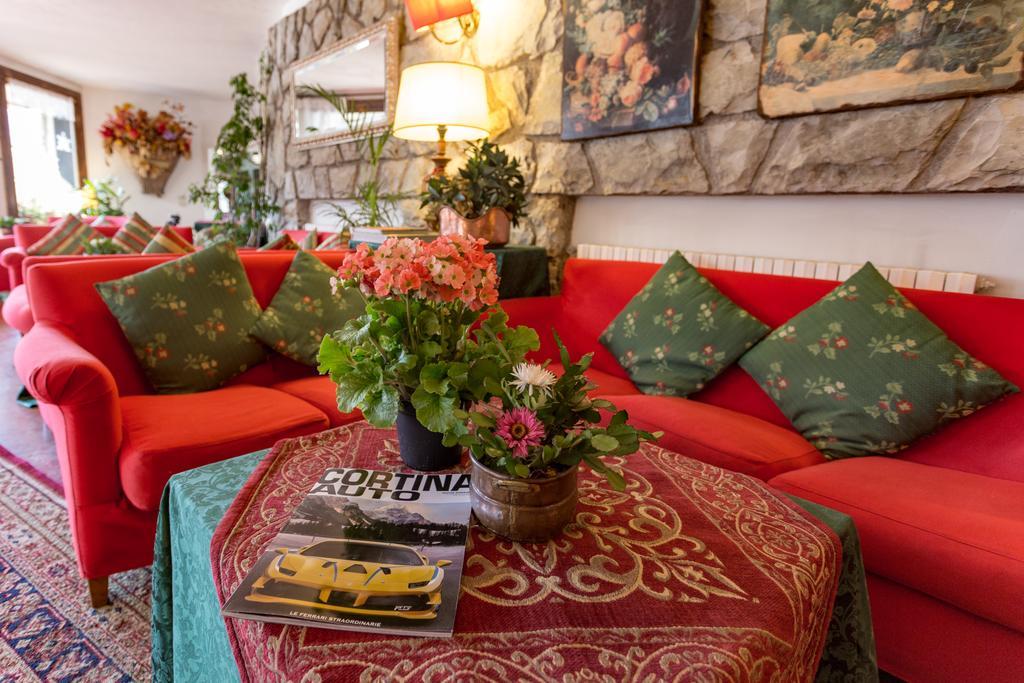 Hotel Mirage Κορτίνα Ντ' Αμπέτσο Εξωτερικό φωτογραφία